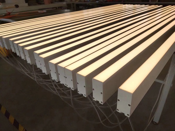 LED Linear Light Manufacturing 0003